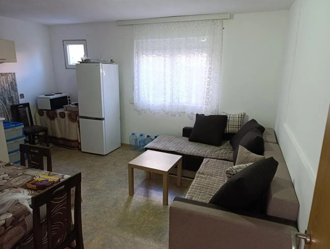 Rent, house, 90m², Šušanj, Bar