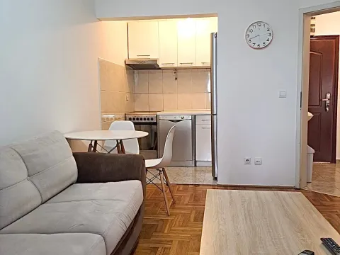Rent, one bedroom apartment, 35m², Centar, Podgorica - image 3
