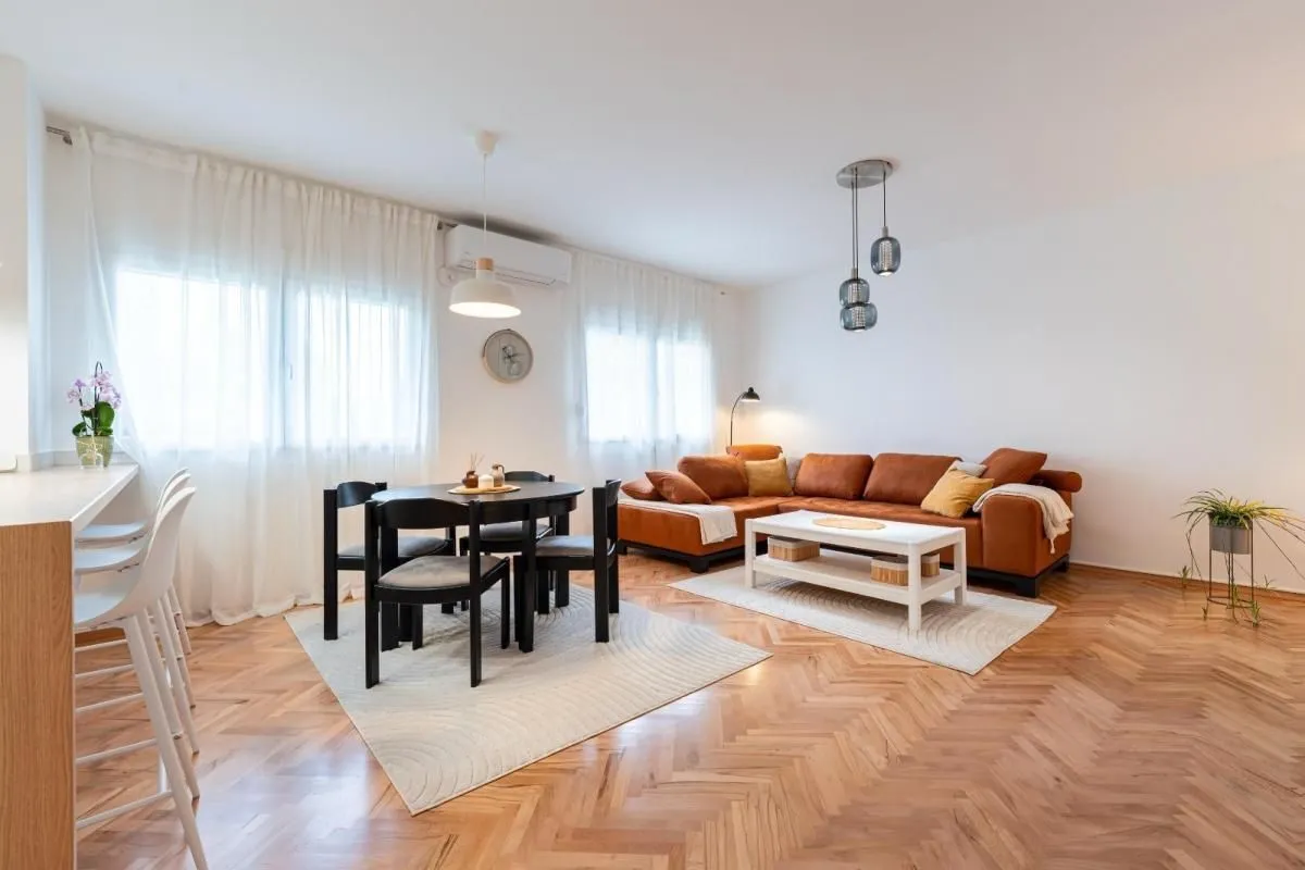 Rent, apartment, 100m², Dalmatinska ulica, Podgorica