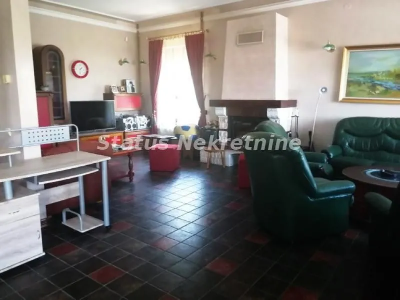 Prodaja, kuća, 600m², Sremska Kamenica, Petrovaradin