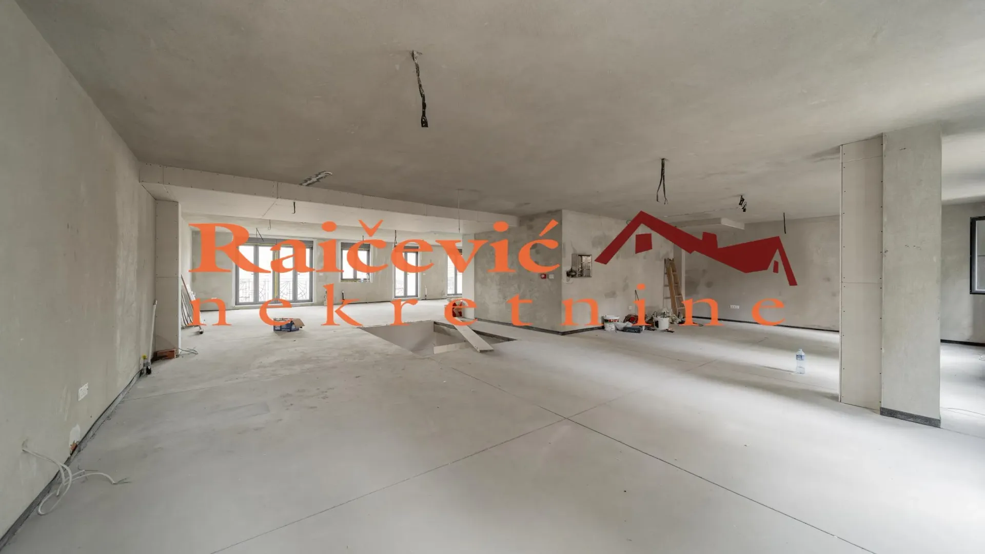 Sale, office space, 256m², Dušanovac, Voždovac Sve Podlokacije