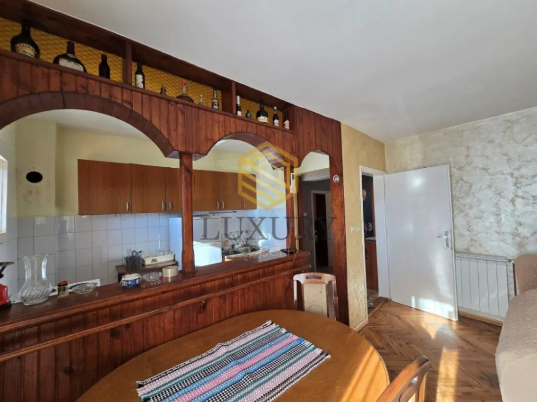 Rent, three bedroom apartment, 100m², Kakaricka Gora, Podgorica