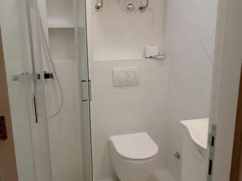 Izdavanje, dvosoban stan, 50m², Stari Grad, Beograd - image 14