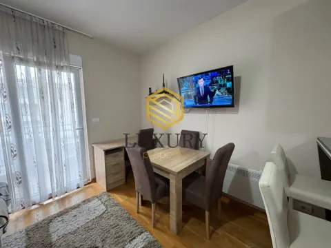 Rent, studio apartment, 35m², City Kvart, Podgorica - image 8
