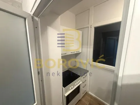 Rent, one bedroom apartment, 34m², Stari Grad, Beograd - image 10