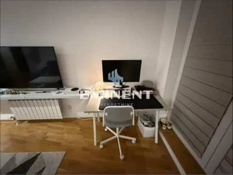 Izdavanje, stan, 49m², Tašmajdan, Palilula Sve Podlokacije - image 2