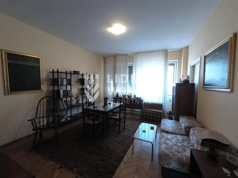 Sale, four bedroom apartment, 148m², Stari Grad, Beograd
