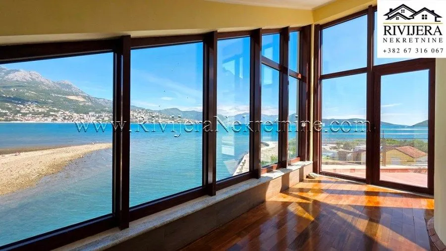 Prodaja, kuća, 245m², Njivice, Herceg Novi