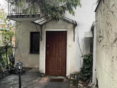 Izdavanje, četvorosoban stan, 100m², Savski Venac, Beograd - image 8