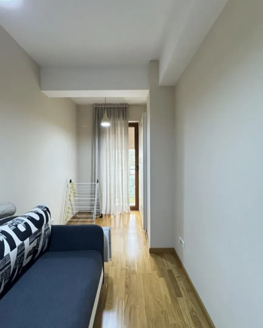 Izdavanje, trosoban stan, 95m², Kruševac, Podgorica