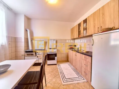 Izdavanje, dvosoban stan, 90m², Zagorič, Podgorica - image 5