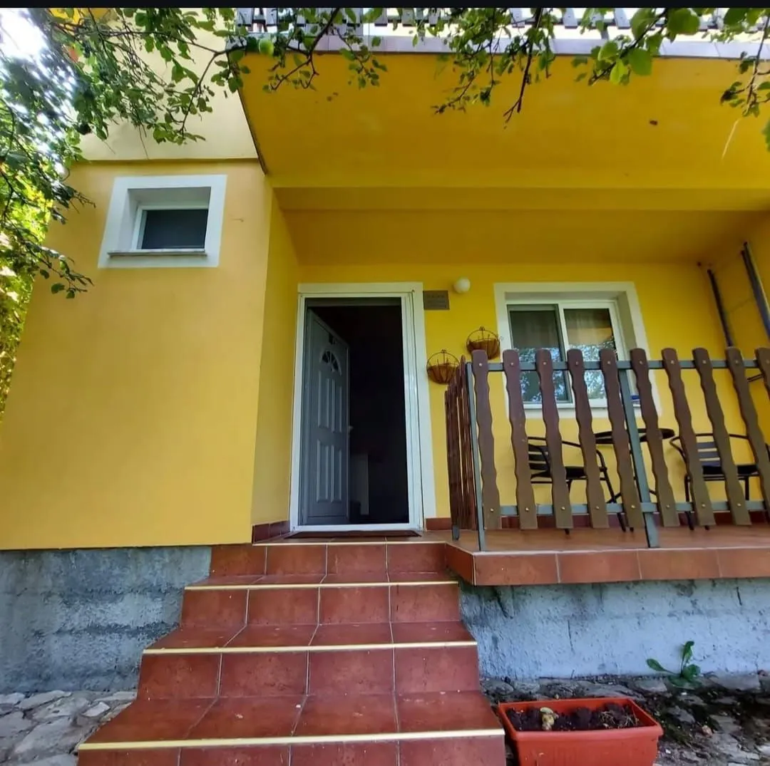 Sale, house, 420m², Obzovica, Cetinje