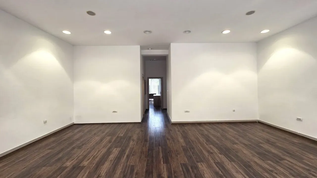 Rent, office space, 105m², City Kvart, Podgorica