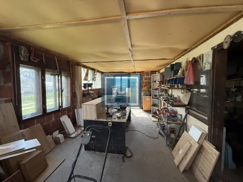 Prodaja, kuća, 160m², Kupusara, Jagodina - image 16