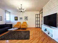 Izdavanje, stan, 105m², Blok 5, Podgorica - image 3
