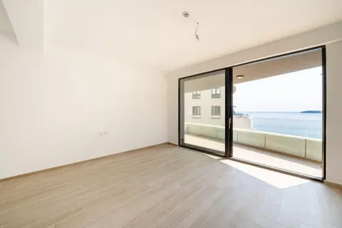 Sale, one bedroom apartment, 57m², Rafailovići, Budva - image 4