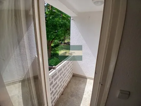 Rent, one bedroom apartment, 40m², Centar, Jagodina - image 14