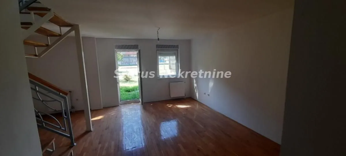 Sale, office space, 128m², Novo naselje, Novi Sad