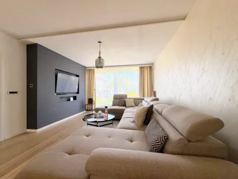 Prodaja, kuća, 145m², Stari Aerodrom, Podgorica - image 2