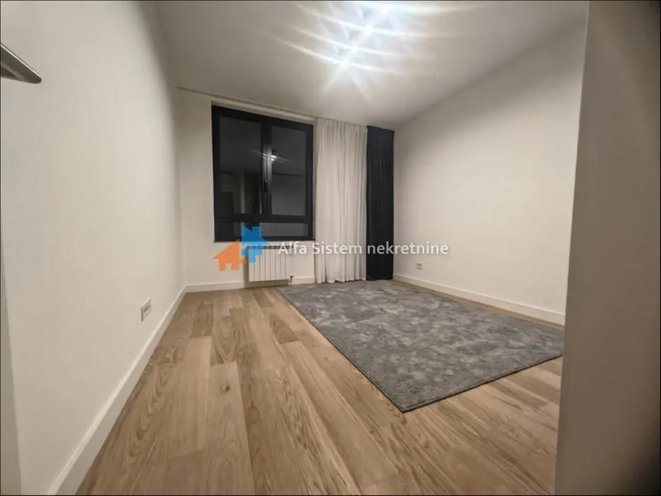 Rent, four bedroom apartment, 120m², Savski Venac, Beograd