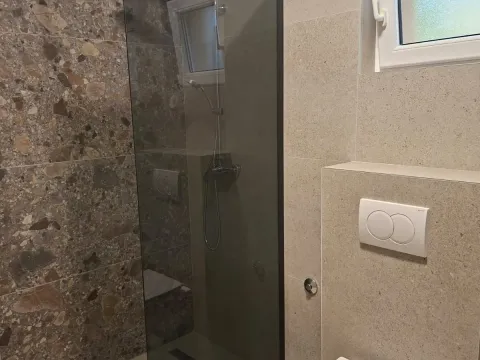 Rent, one bedroom apartment, 65m², Boka Place, Tivat - image 11
