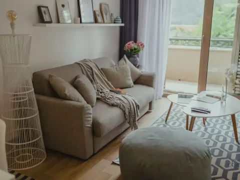 Prodaja, stan, 100m², Kotor, Crna Gora