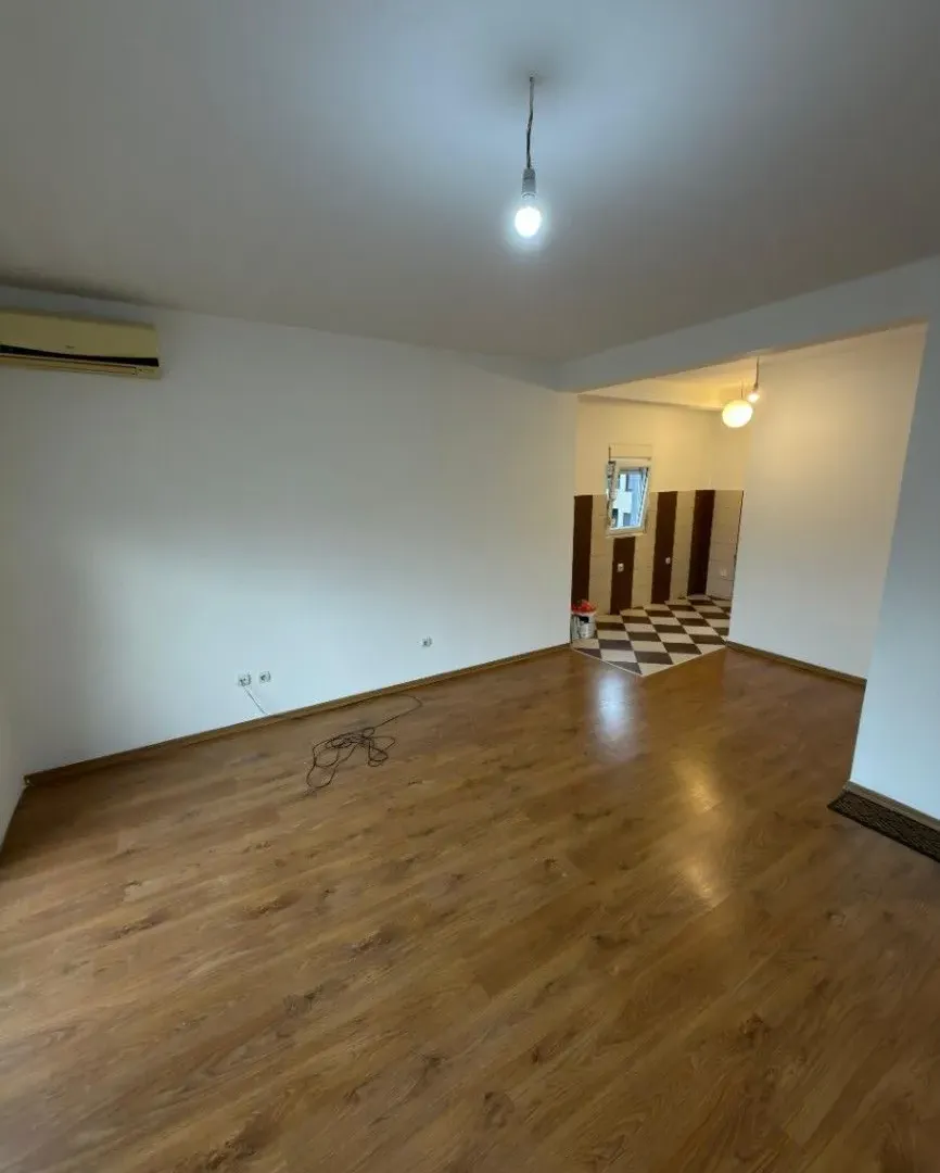Izdavanje, dvosoban stan, 74m², Donja Gorica, Podgorica