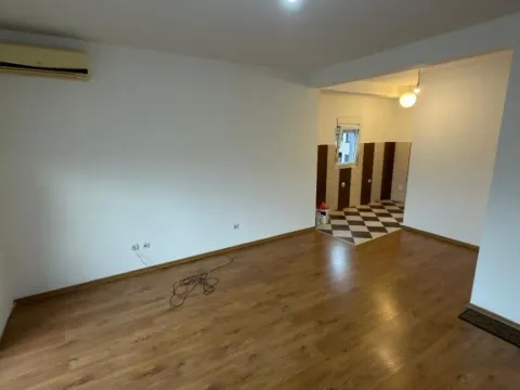 Izdavanje, dvosoban stan, 74m², Donja Gorica, Podgorica - image 3