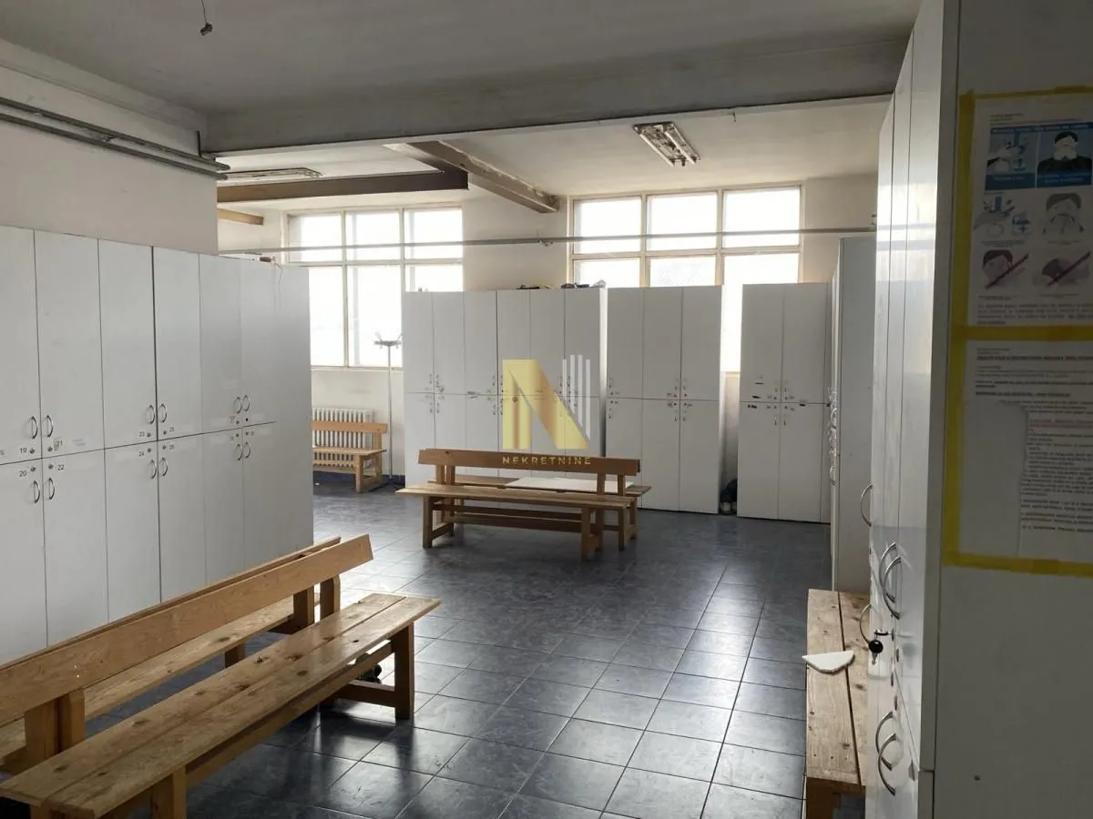 Rent, office space, 2800m², Salajka, Novi Sad Sve Podlokacije