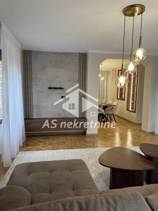 Rent, four bedroom apartment, 86m², Čukarica, Beograd