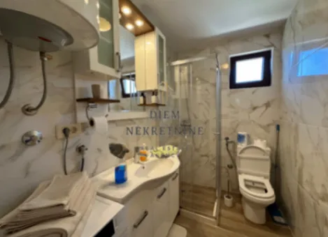 Izdavanje, kuća, 85m², Lastva Grbaljska, Kotor - image 6