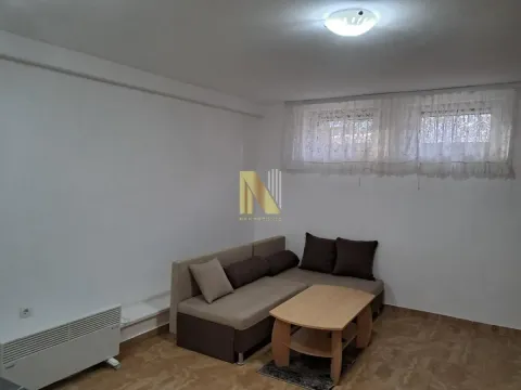 Izdavanje, garsonjera, 28m², Rotkvarija, Novi Sad Sve Podlokacije - image 3