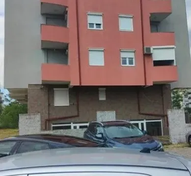 Rent, two bedroom apartment, 55m², 1 maj, Podgorica - image 4