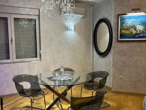 Rent, two bedroom apartment, 100m², Bečići, Budva - image 11