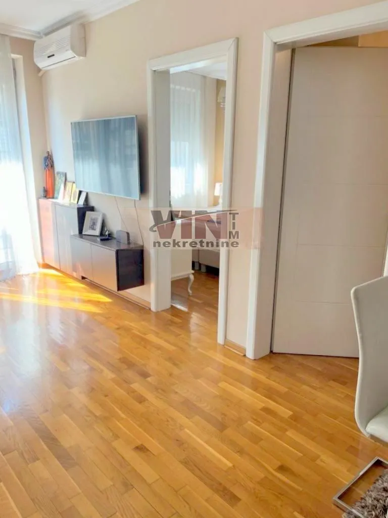 Prodaja, trosoban stan, 84m², Đeram Pijaca, Beograd