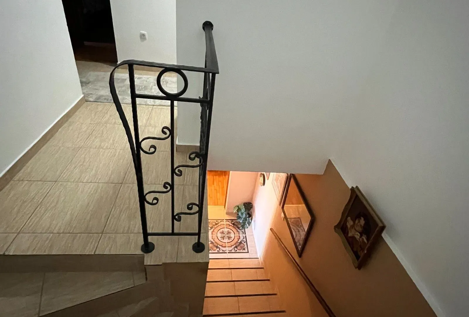 Prodaja, kuća, 200m², Donja Gorica, Podgorica