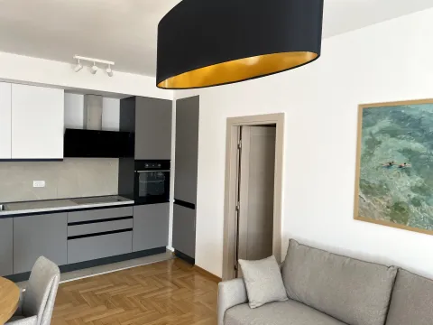 Izdavanje, jednosoban stan, 64m², Centar, Tivat - image 10