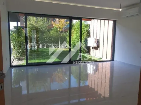 Prodaja, kuća, 181m², Petrovaradin, Novi Sad - image 7