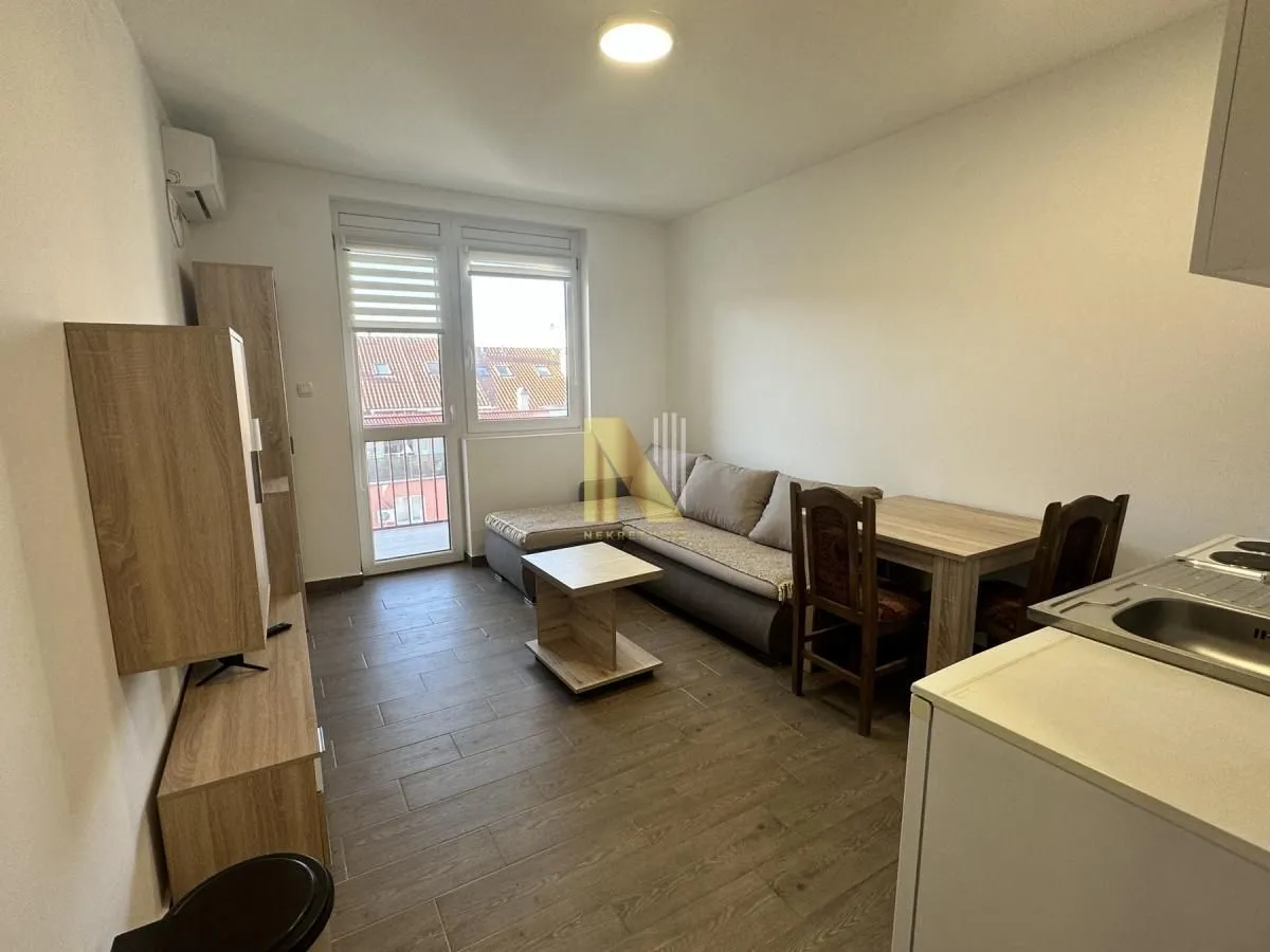 Izdavanje, garsonjera, 24m², Nova Detelinara, Novi Sad Sve Podlokacije