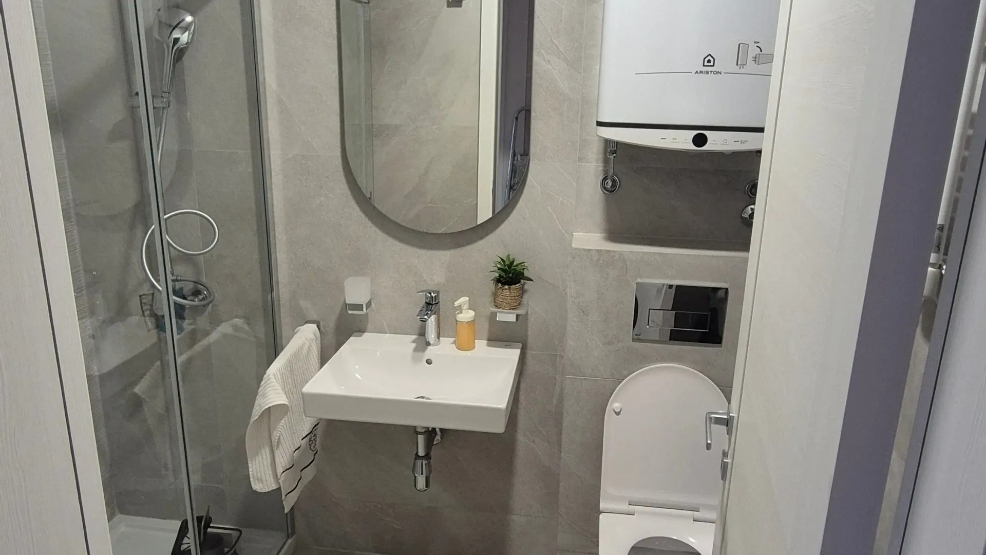 Rent, one bedroom apartment, 49m², Central Point, Podgorica