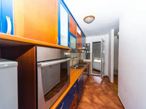 Prodaja, dvosoban stan, 76m², Stari Aerodrom, Podgorica - image 5