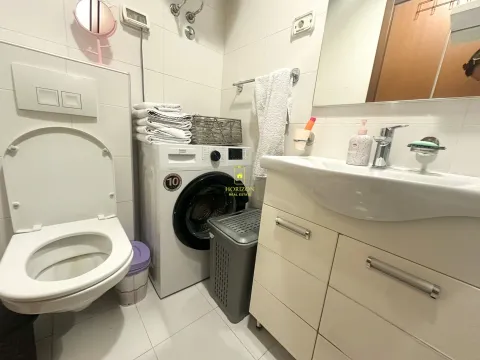 Sale, studio apartment, 33m², City Kvart, Podgorica - image 9