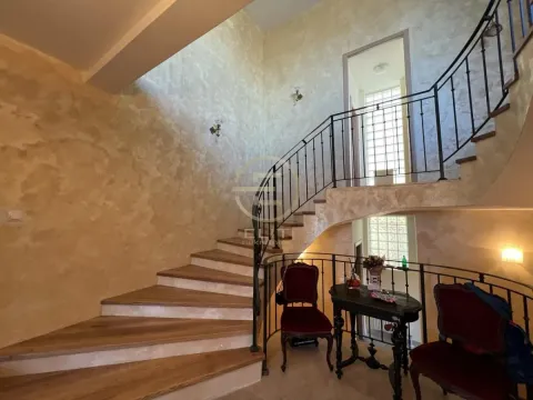 Izdavanje, kuća, 158m², Sremska Kamenica, Petrovaradin - image 6