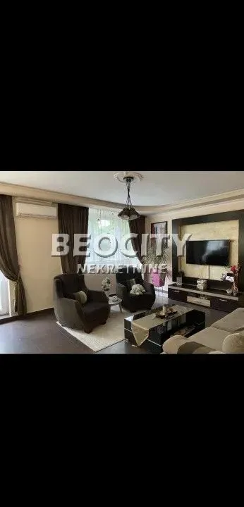 Izdavanje, trosoban stan, 90m², Dorćol Sve Podlokacije, Beograd