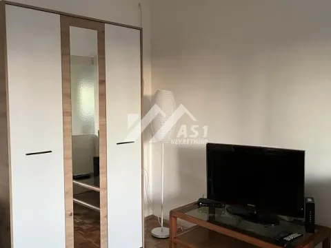 Izdavanje, dvosoban stan, 43m², Detelinara, Novi Sad Sve Podlokacije - image 7