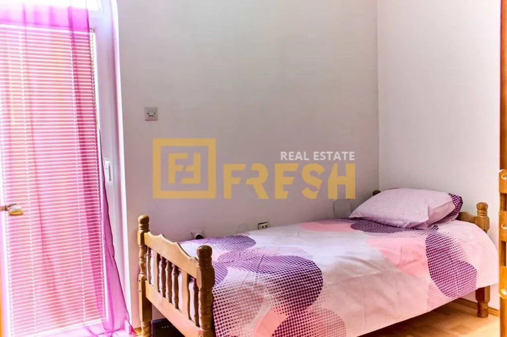 Izdavanje, kuća, 160m², Tološi, Podgorica