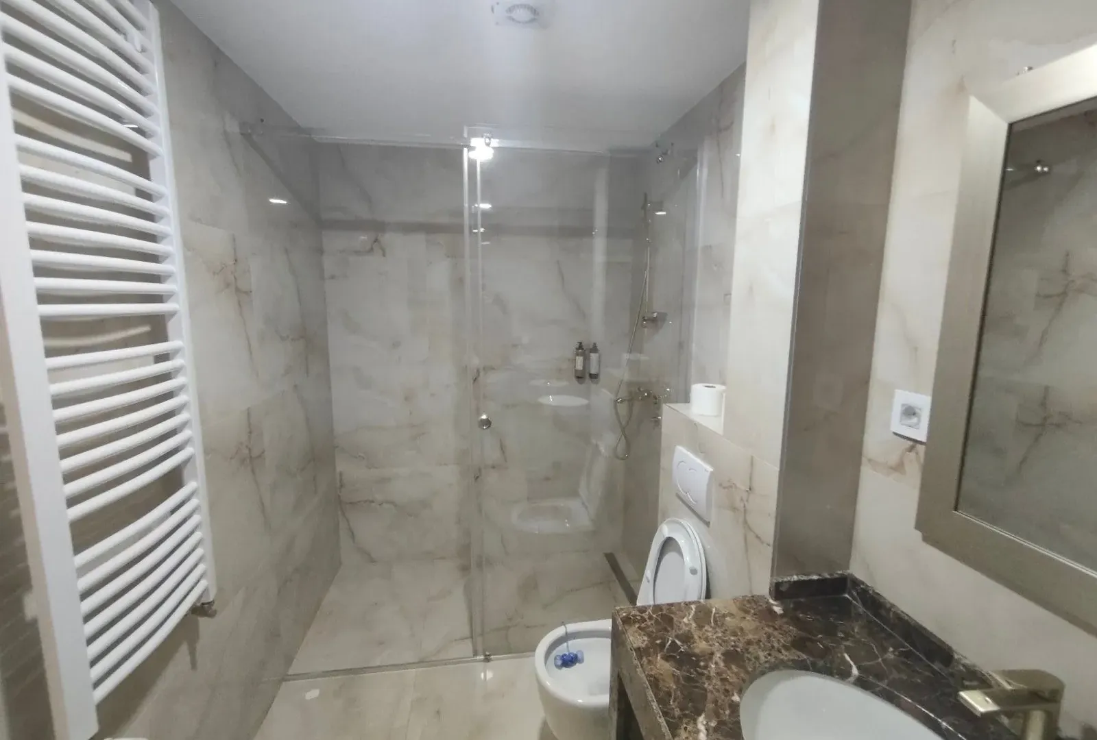 Prodaja, dvosoban stan, 184m², Centar, Loznica
