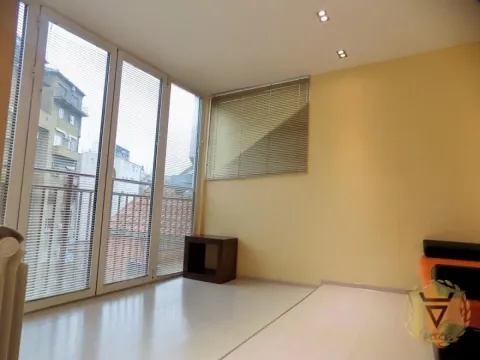 Rent, three bedroom apartment, 94m², Savski Venac, Beograd - image 6