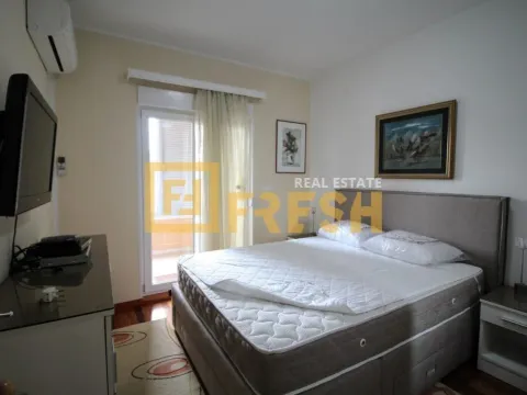 Rent, two bedroom apartment, 74m², City Kvart, Podgorica - image 14