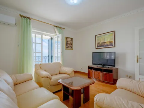 Sale, four bedroom apartment, 131m², Sveti Stefan, Budva - image 5